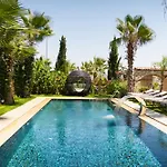Hotel Avalon Boutique &