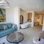 Avalon Boutique & 3* Alacati