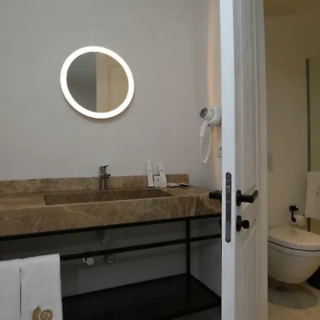 Avalon Boutique & Hotell