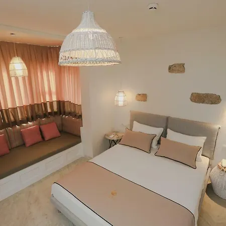 Avalon Boutique & Hotel 3*
