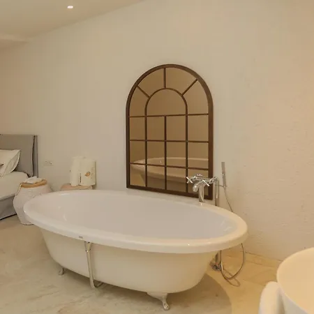 Avalon Boutique & Ξενοδοχείο 3*