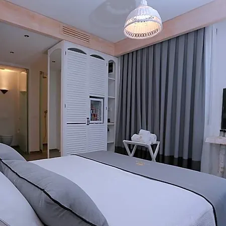 Hotel Avalon Boutique & 3*