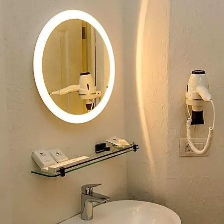 Hotell Avalon Boutique & 3*