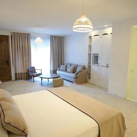 Hotel Avalon Boutique &